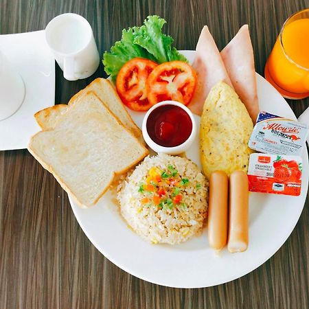Hotel Solo, Sukhumvit 2, Bangkok - Sha Extra Plus Екстериор снимка