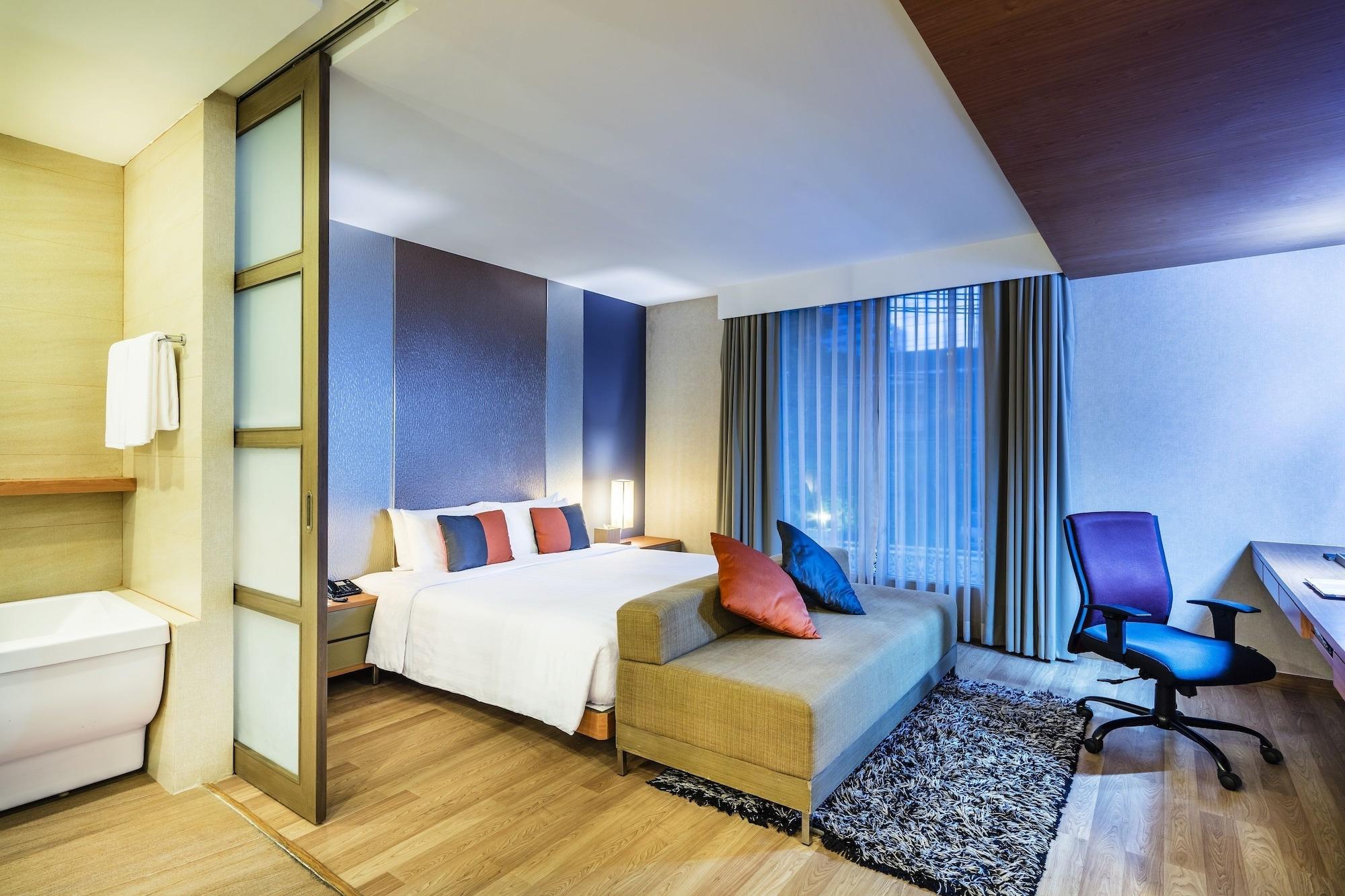 Hotel Solo, Sukhumvit 2, Bangkok - Sha Extra Plus Екстериор снимка
