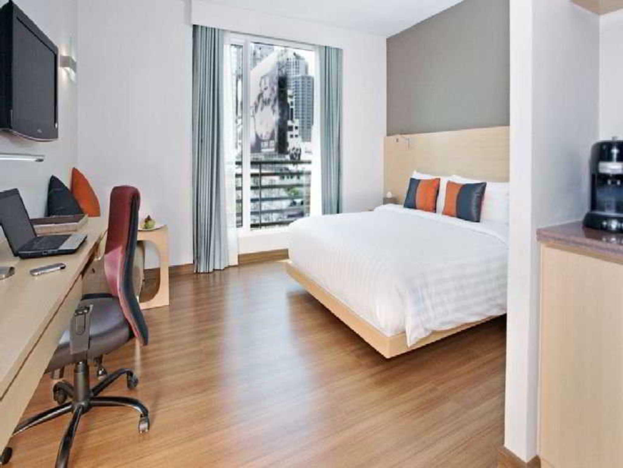Hotel Solo, Sukhumvit 2, Bangkok - Sha Extra Plus Екстериор снимка