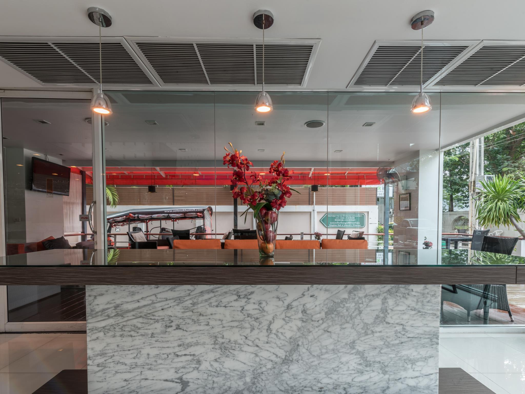 Hotel Solo, Sukhumvit 2, Bangkok - Sha Extra Plus Екстериор снимка