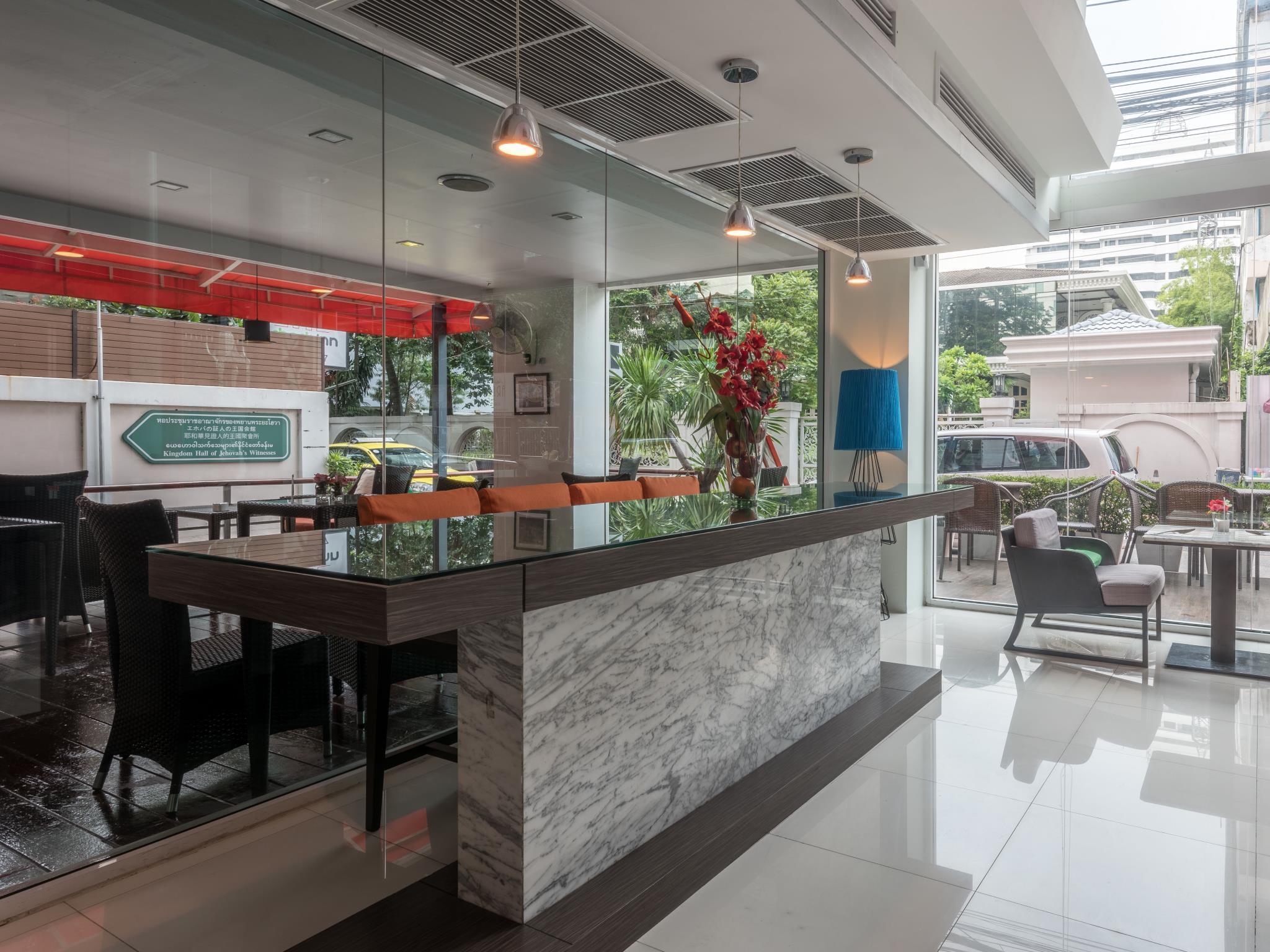 Hotel Solo, Sukhumvit 2, Bangkok - Sha Extra Plus Екстериор снимка