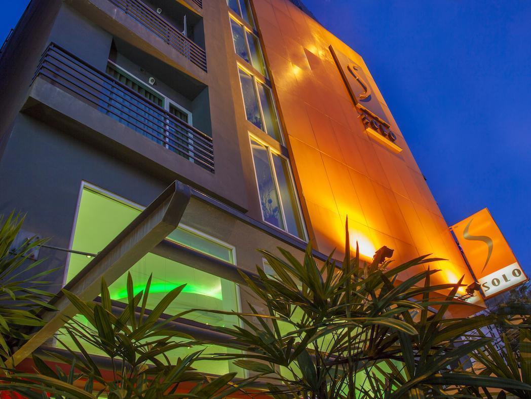 Hotel Solo, Sukhumvit 2, Bangkok - Sha Extra Plus Екстериор снимка