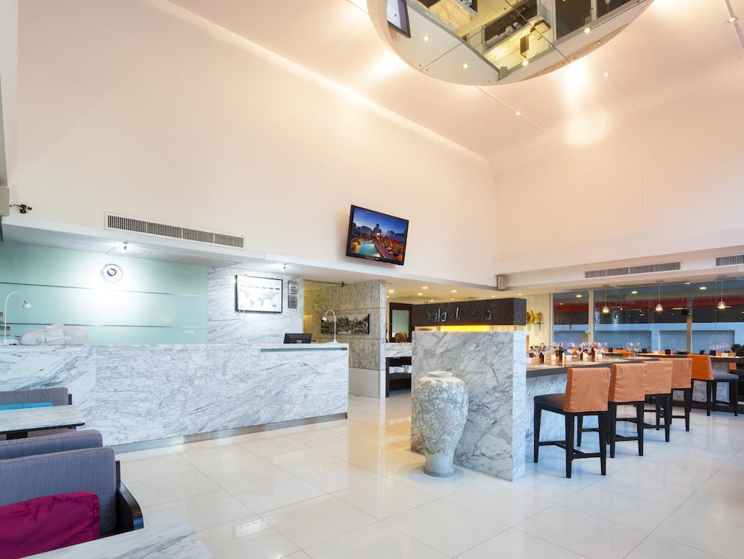 Hotel Solo, Sukhumvit 2, Bangkok - Sha Extra Plus Екстериор снимка