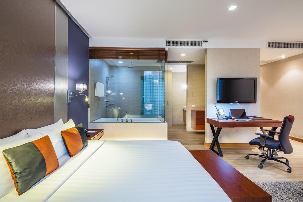 Hotel Solo, Sukhumvit 2, Bangkok - Sha Extra Plus Екстериор снимка