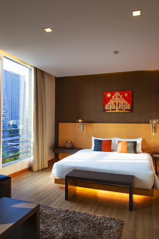 Hotel Solo, Sukhumvit 2, Bangkok - Sha Extra Plus Екстериор снимка